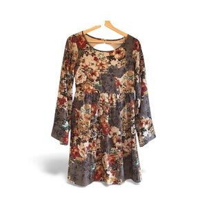 Mia‎ Melon Babydoll Dress with Bell Sleeves